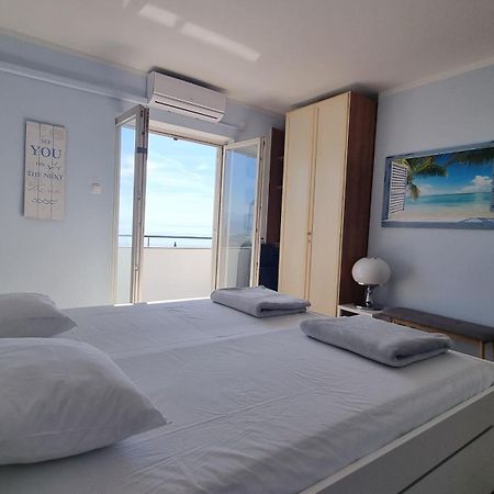 Apartment With Direct Sea View, Free Parking And Close To Beaches And Promenade Lovran Exterior photo